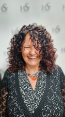 Porträtfoto von Elke Riehle